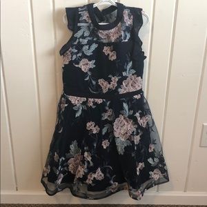 Girls dress